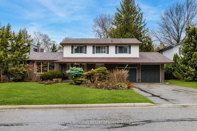 10 Hawthorne Lane • Aurora, ON photo 8