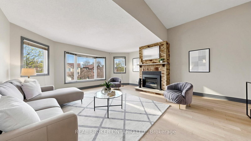 150 bradbeer Cres, Vaughan, L4J 5M7 | Image 2