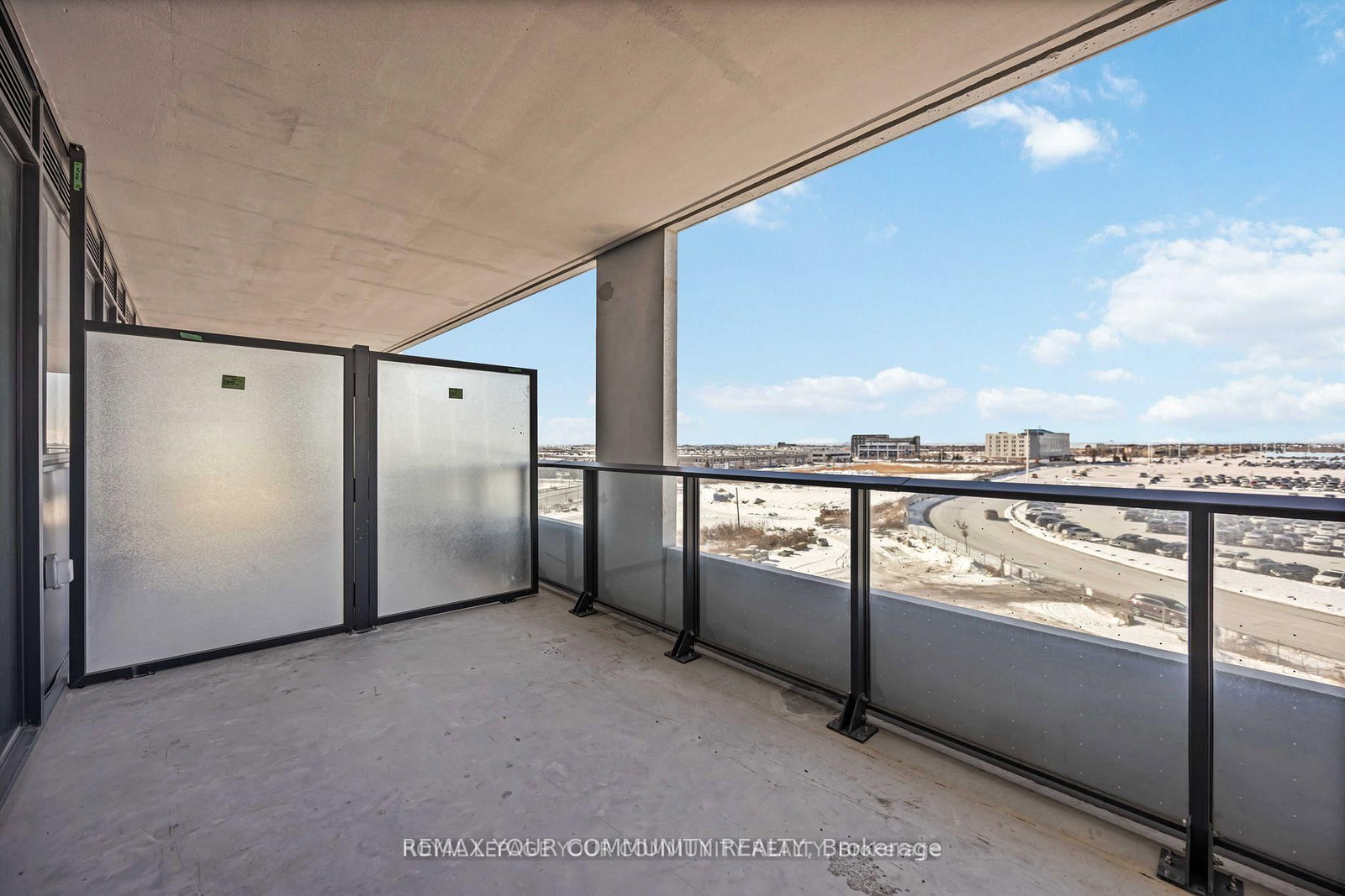 8960 Jane Street, Unit 429 - Photo 23