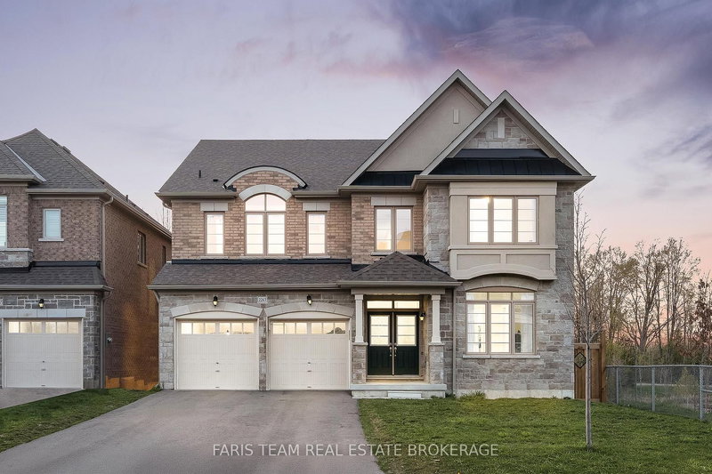 home for sale on 2263 Lozenby Street