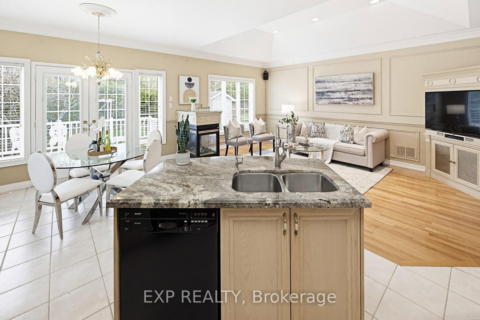 126 Carmela Avenue • Richmond Hill, ON photo 16