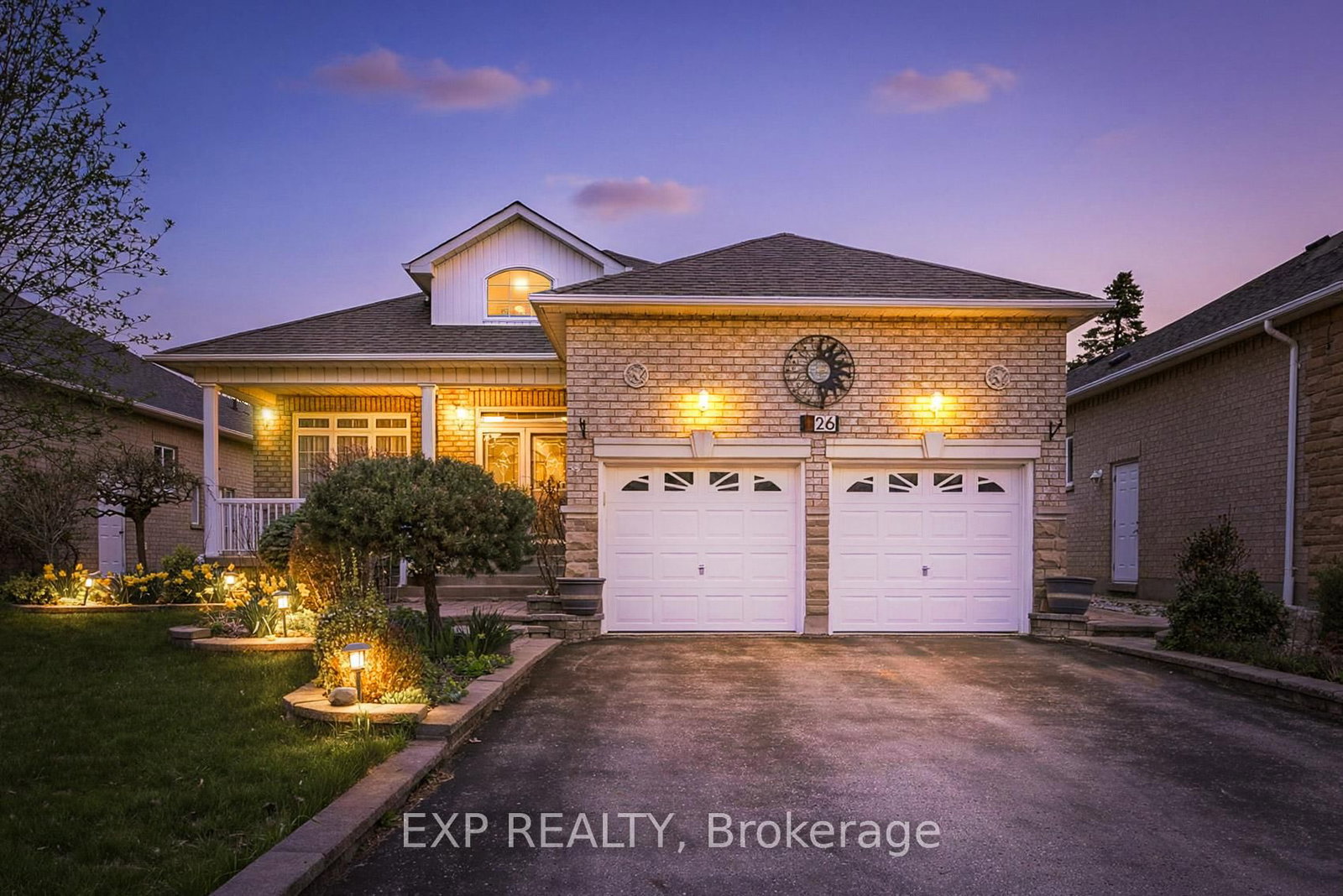 126 Carmela Avenue • Richmond Hill, ON photo 3