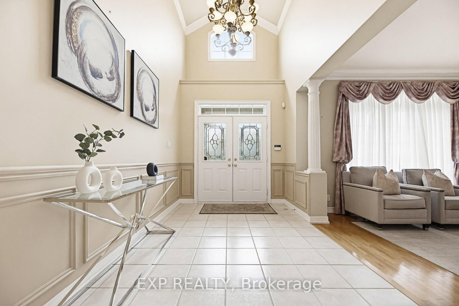 126 Carmela Avenue • Richmond Hill, ON photo 4