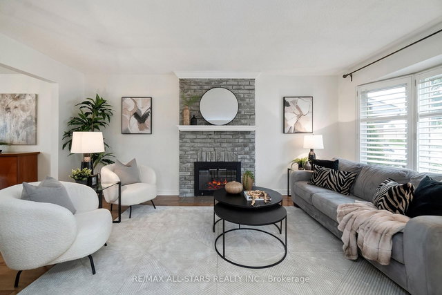 96 Tunney Crescent