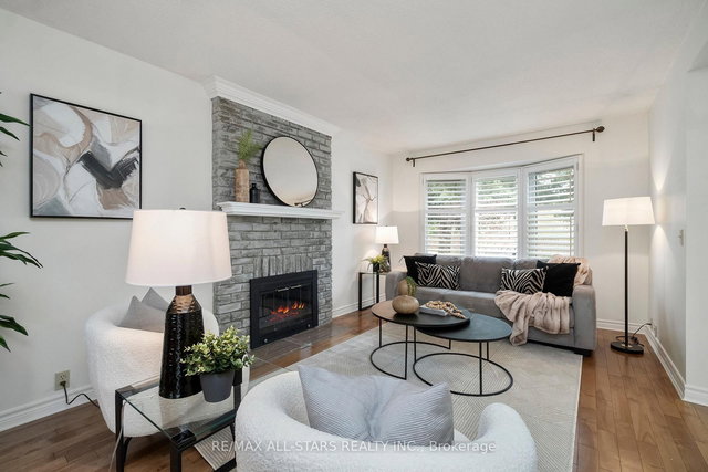 96 Tunney Crescent