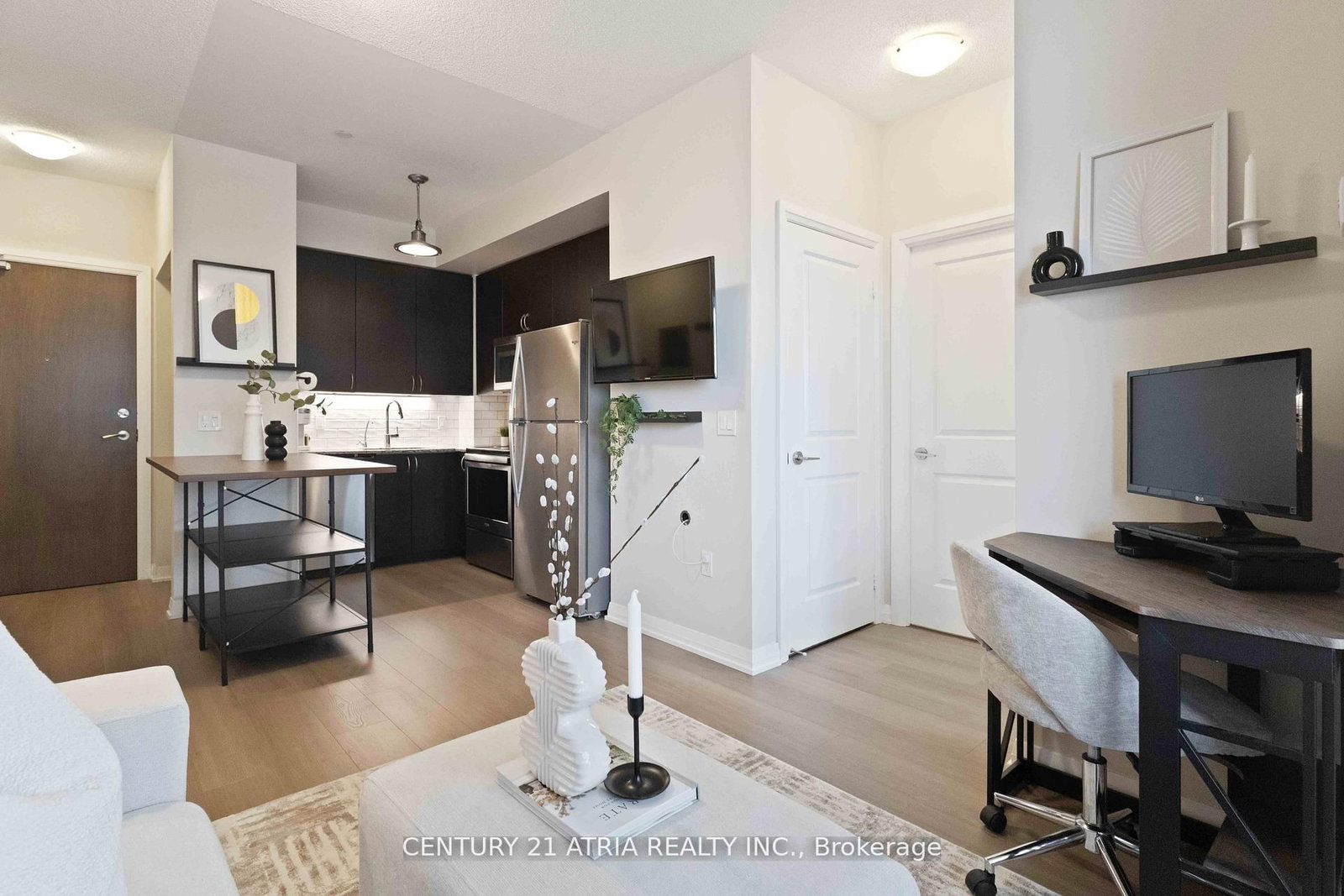 9560 Markham Road, Unit 705 - Photo 6