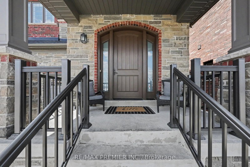 14 King Blvd, King, L7B 0P4 | Image 2