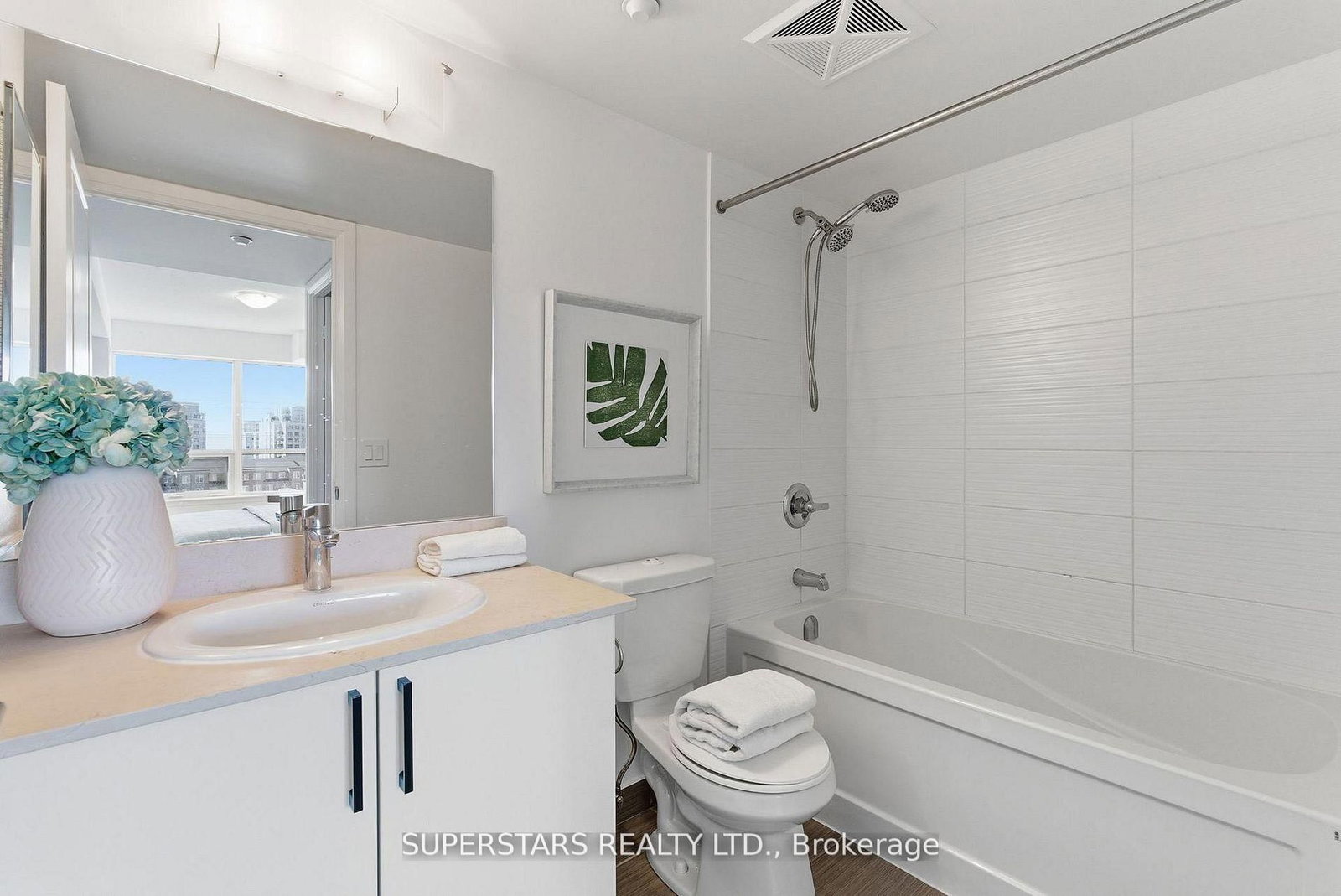 372 Highway 7 E Road, Unit 606 - Photo 22