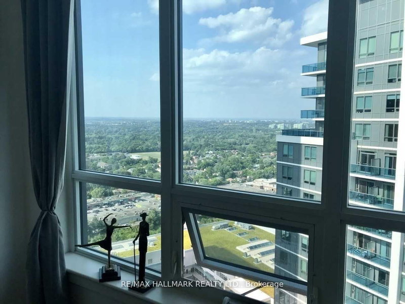 2432 - 7161 Yonge St NE, Markham, L3T 0C8 | Image 2