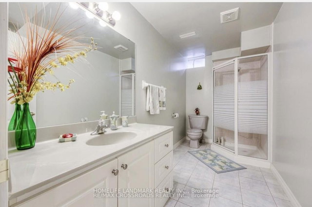 Bsmt - 238 Highglen Avenue