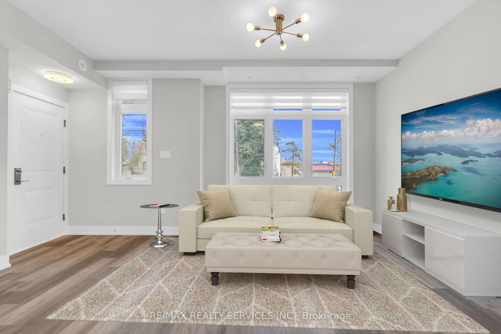 1 Bond Crescent, Unit 5 - Photo 17