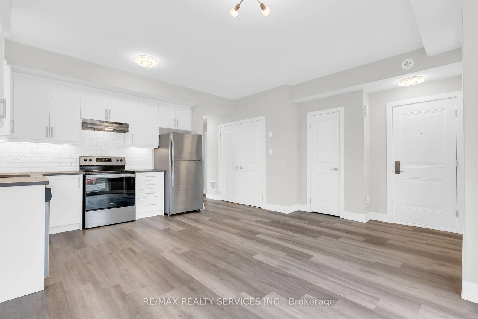 1 Bond Crescent, Unit 5 - Photo 18