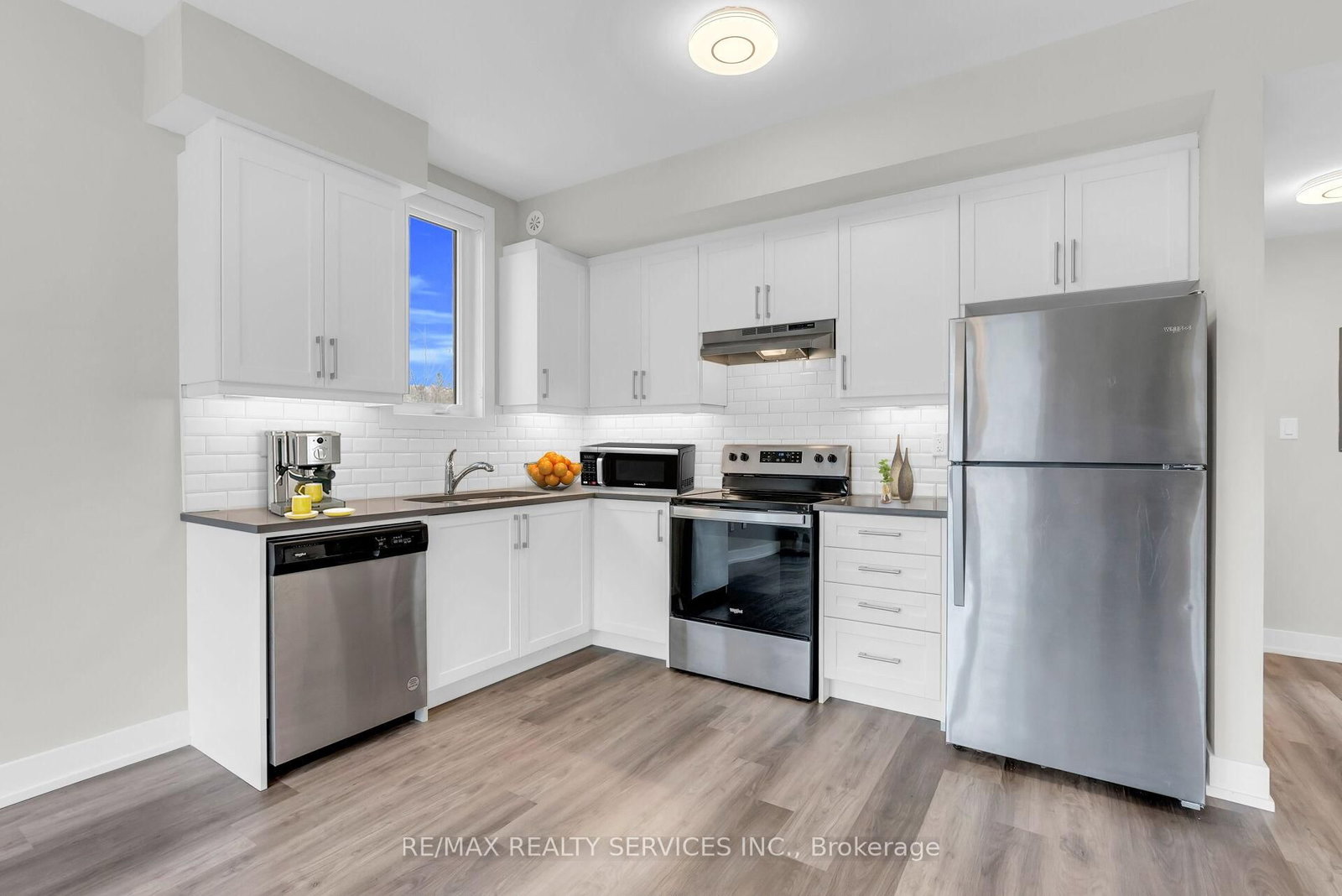 1 Bond Crescent, Unit 5 - Photo 21