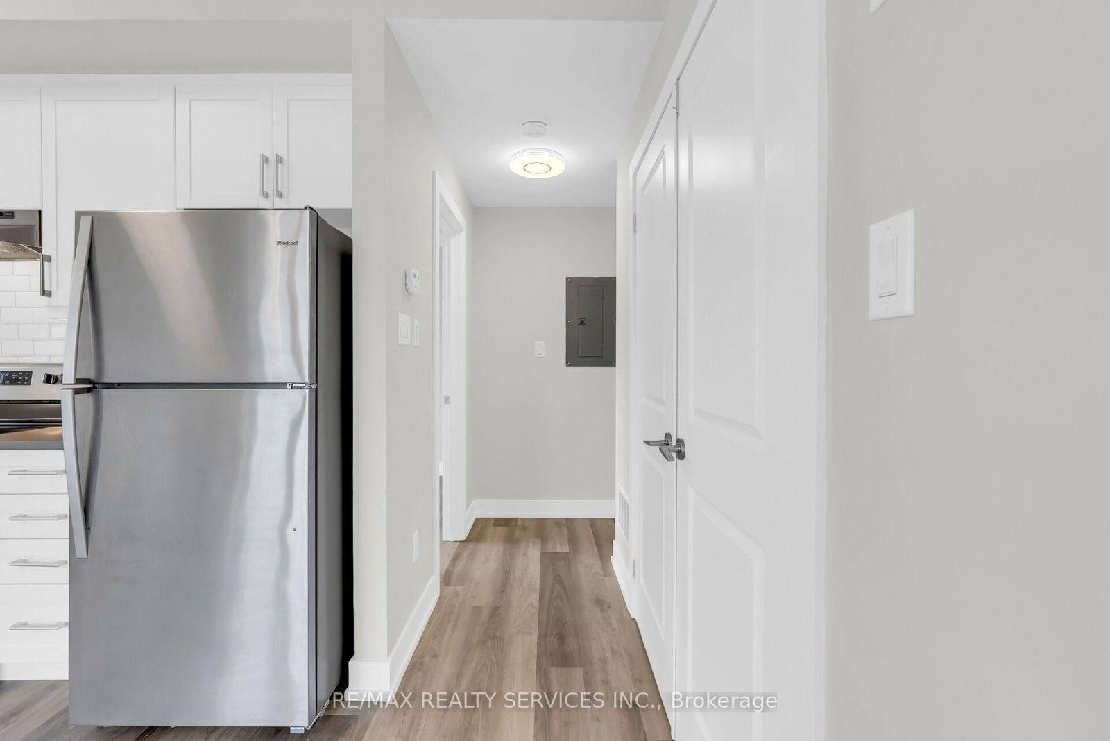 1 Bond Crescent, Unit 5 - Photo 23