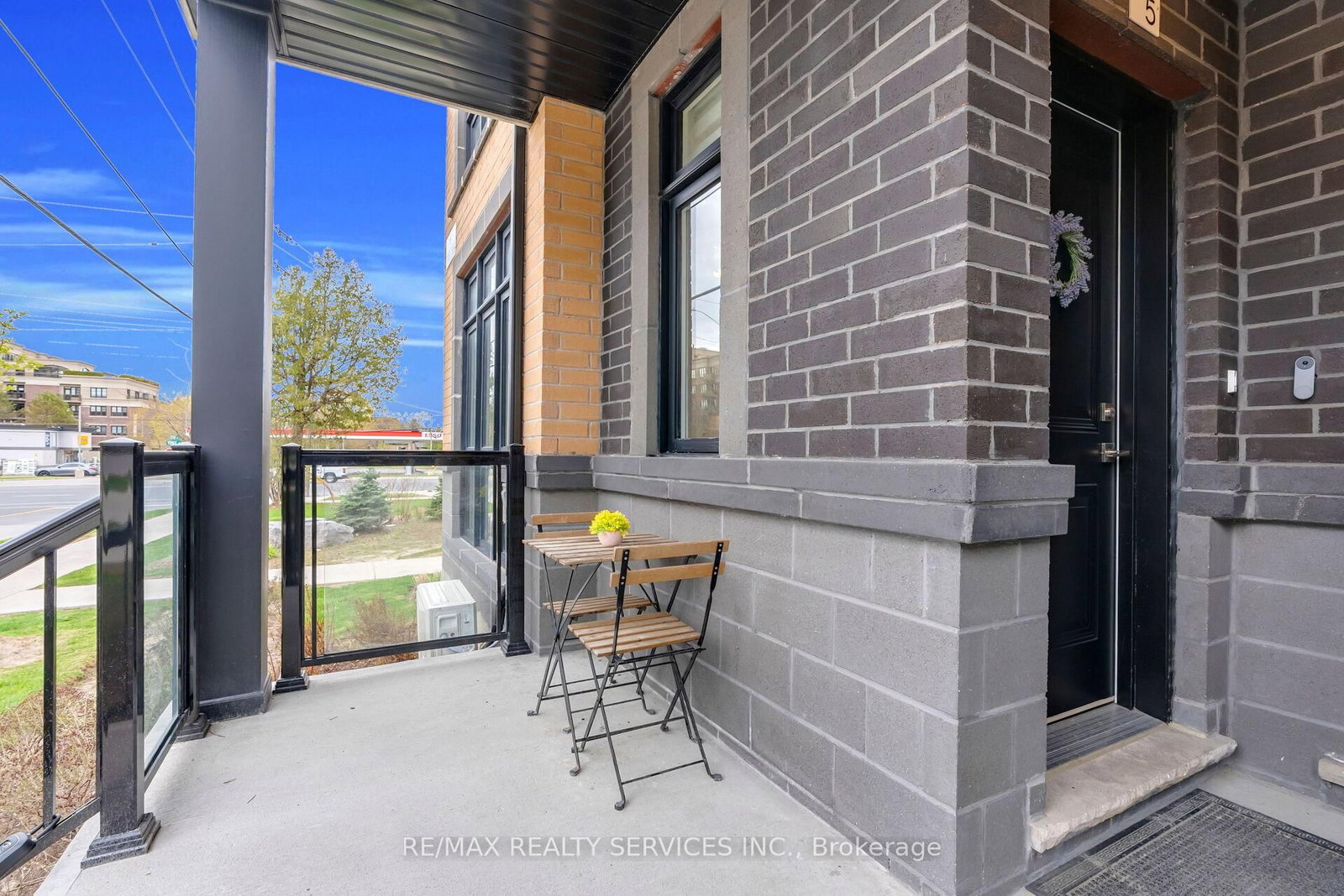 1 Bond Crescent, Unit 5 - Photo 8