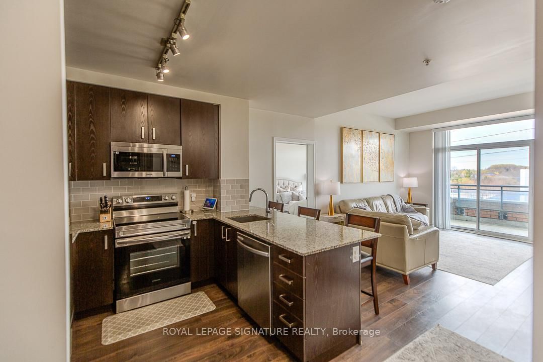 11611 Yonge Street, Unit 516 - Photo 11