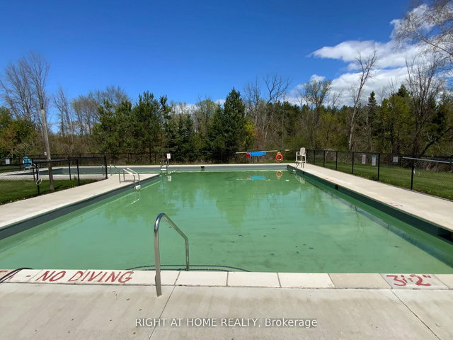 3 Woody Way Boulevard E