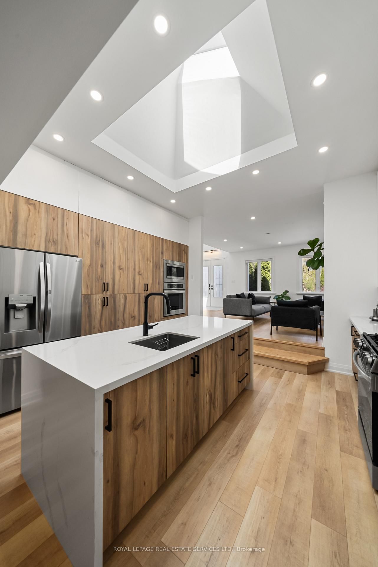 296 Lennox Avenue • Richmond Hill, ON photo 12