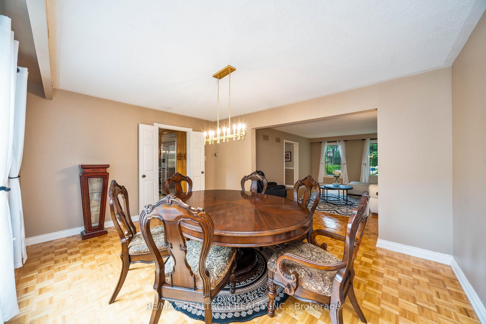 194 Glenada Court - Photo 16
