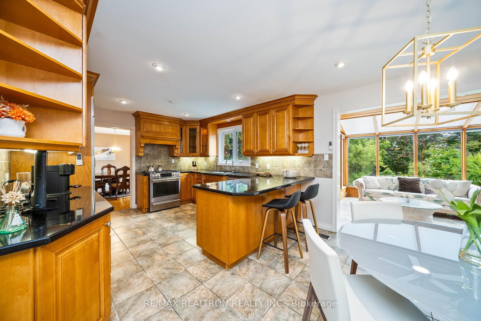 194 Glenada Court - Photo 18