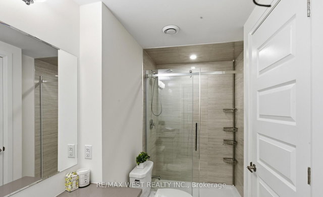 412 - 2 Adam Sellers Street