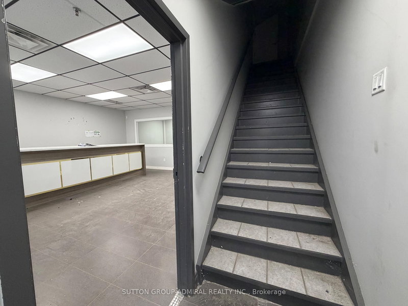 17 - 201 Millway Ave, Vaughan, L4K 5K8 | Image 3