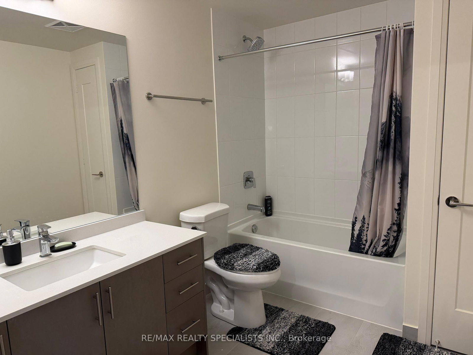 8960 Jane Street, Unit 2017 - Photo 10