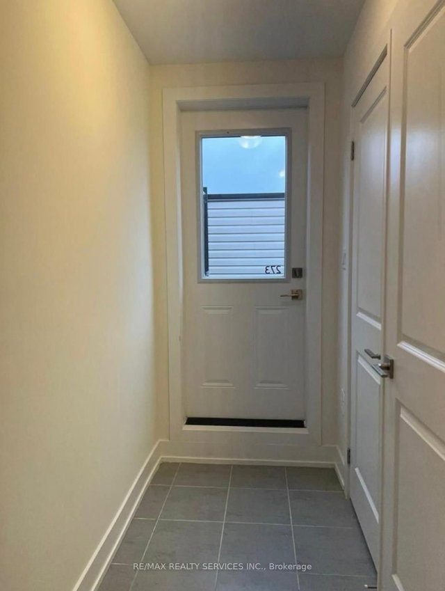 12 - 9 Phelps Lane