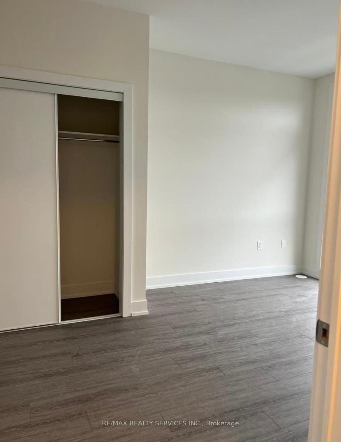 9 Phelps (upper) Lane, Unit 12 - Photo 8