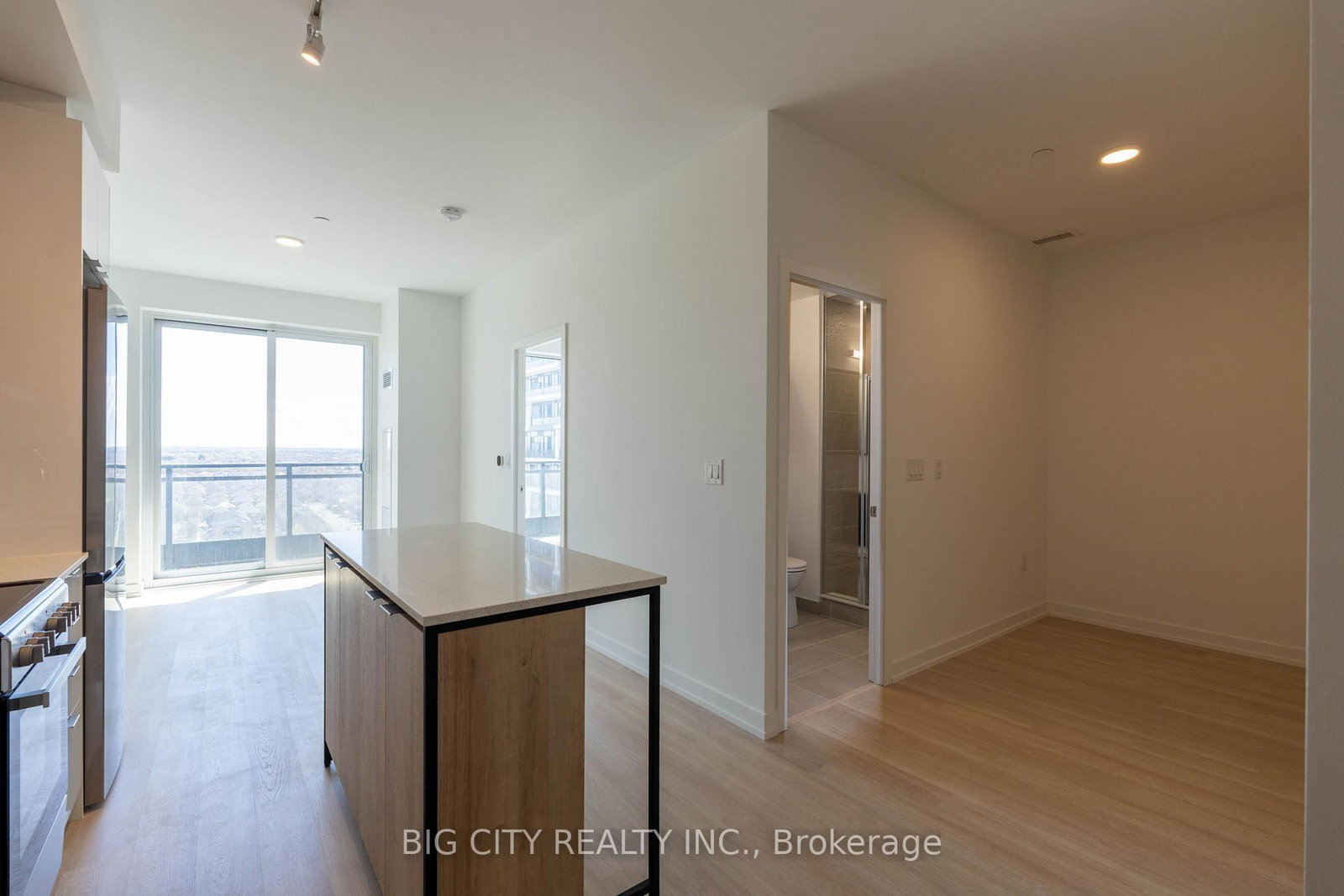 9763 Markham Road, Unit 1812 - Photo 2
