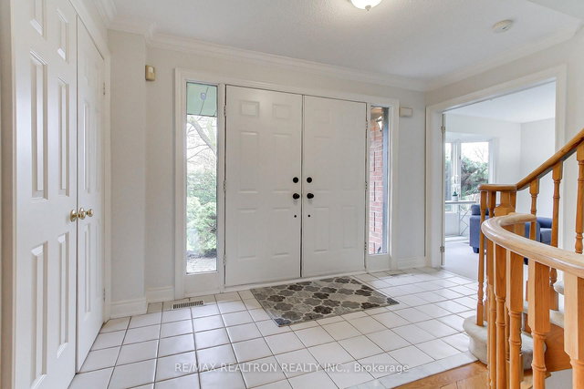 44 Ward Avenue
