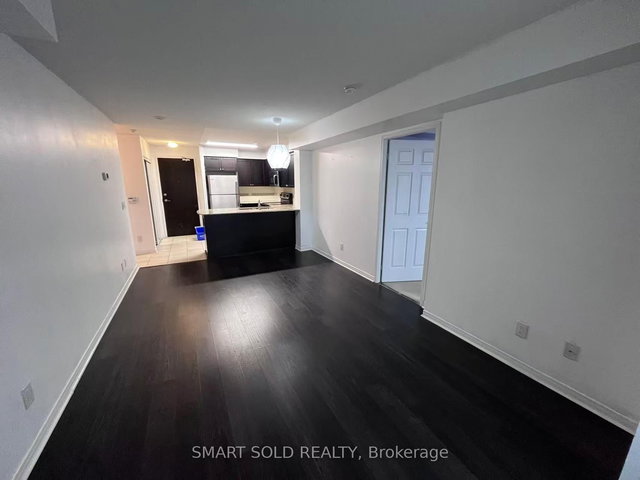 512 - 73 King William Crescent