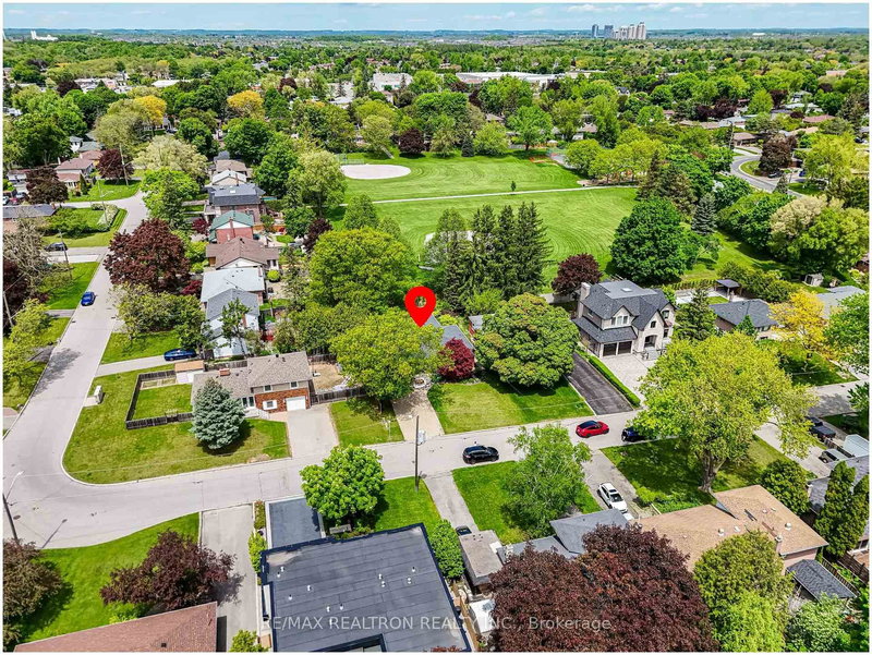 15 Lincoln Green Dr, Markham, L3P 1R6 | Image 3