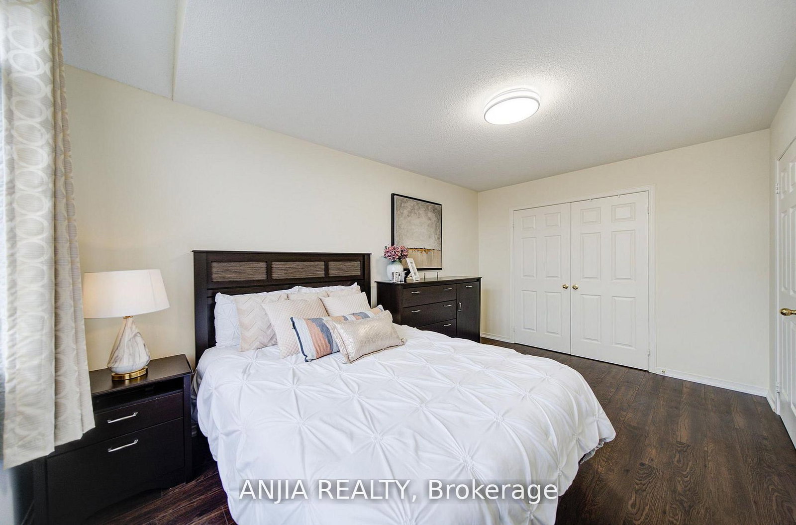 1124 Bur Oak Avenue - Photo 17