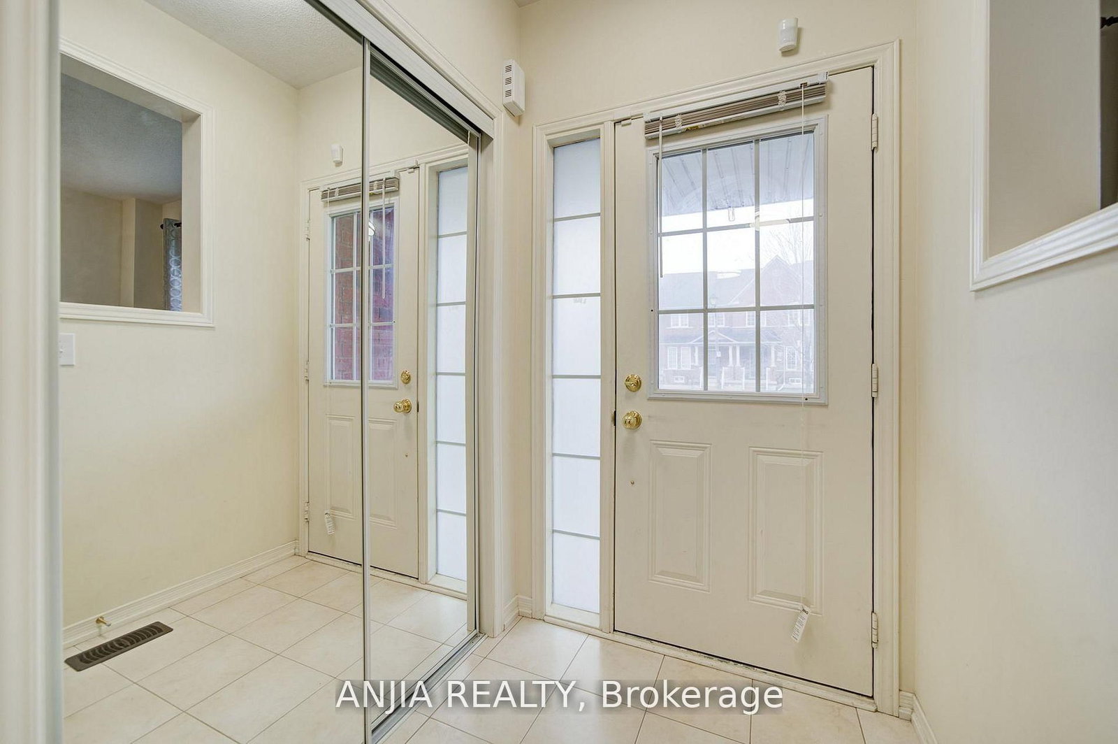 1124 Bur Oak Avenue - Photo 3