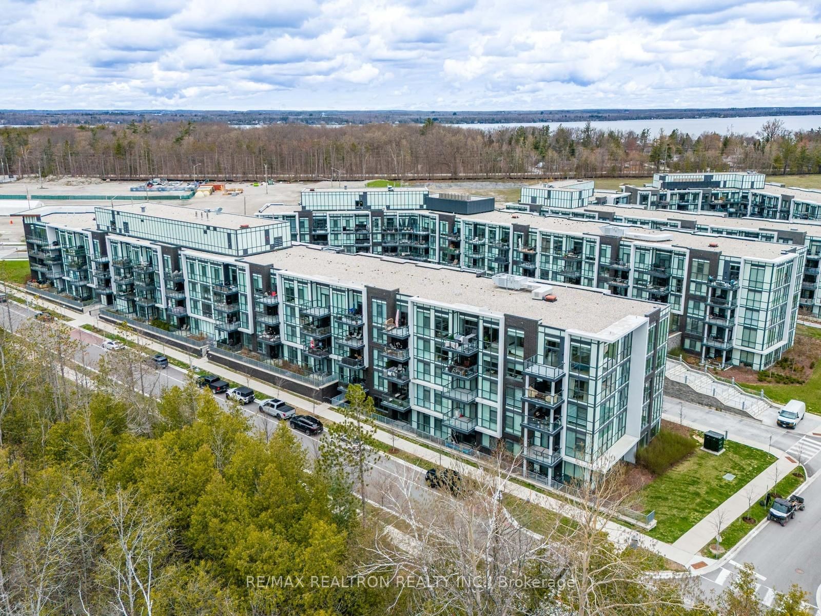 415 Sea Ray Ave Avenue • #438 • Innisfil, ON photo 26