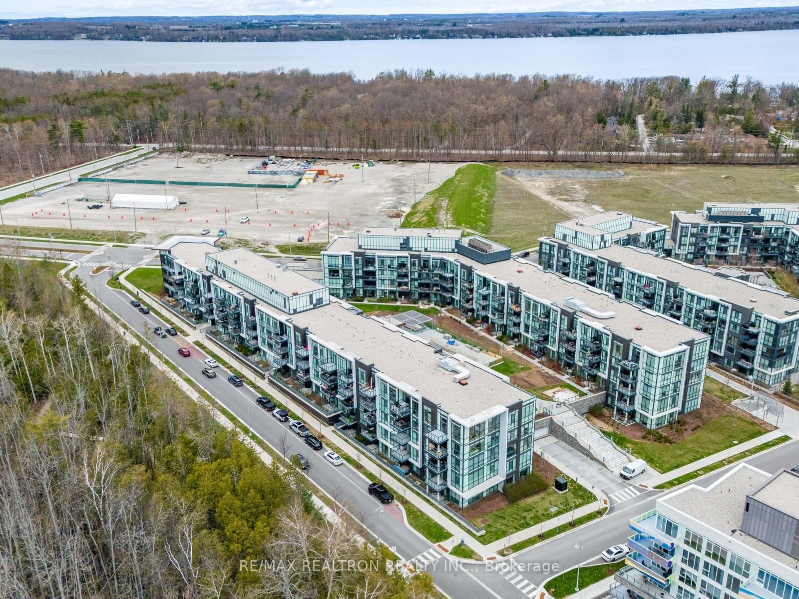 415 Sea Ray Ave Avenue • #438 • Innisfil, ON photo 28