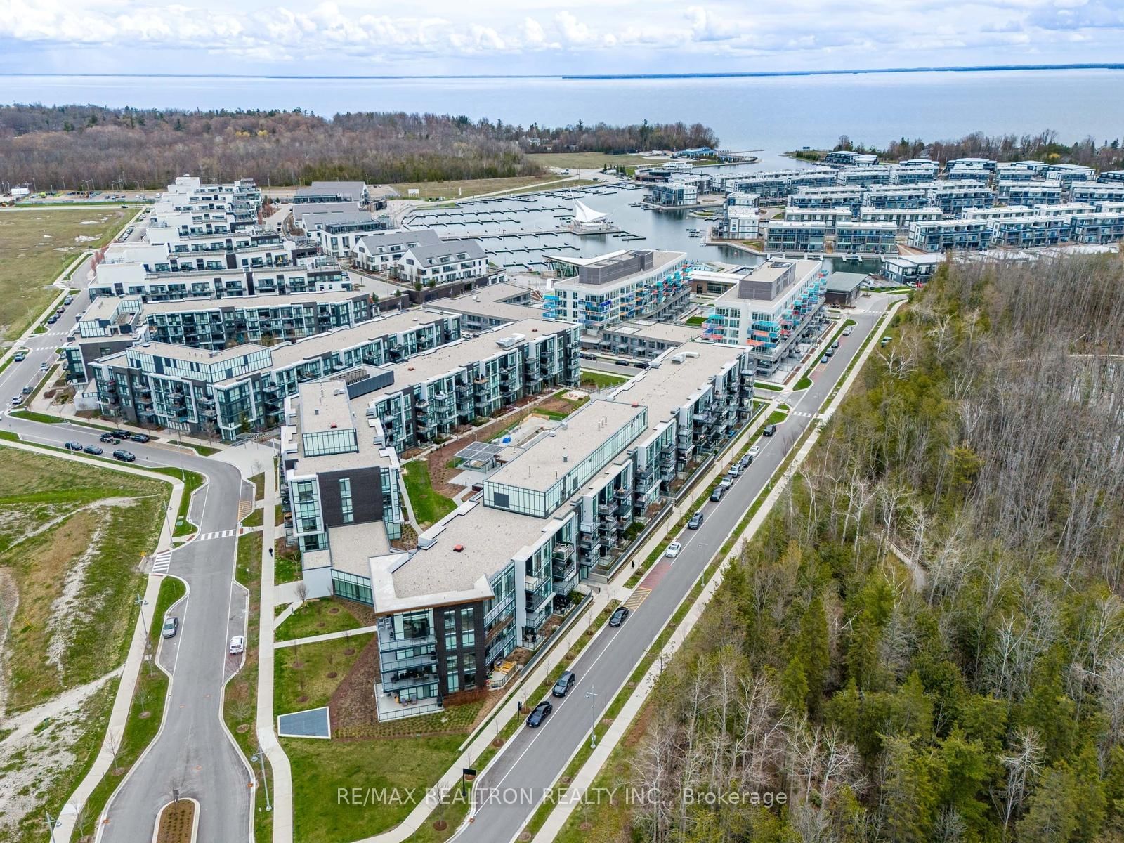 415 Sea Ray Ave Avenue • #438 • Innisfil, ON photo 29