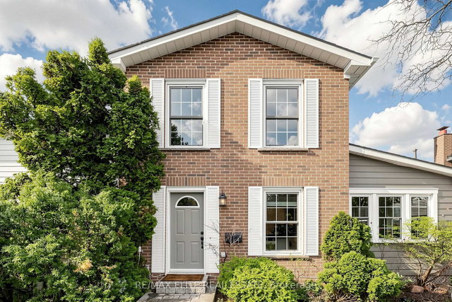 74 Lillooet Crescent