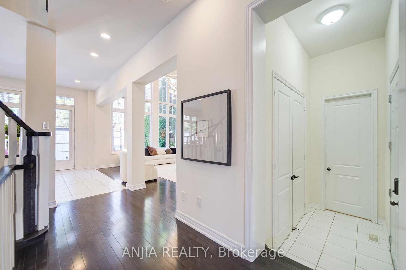 2 Yorkton Boulevard - Photo 13