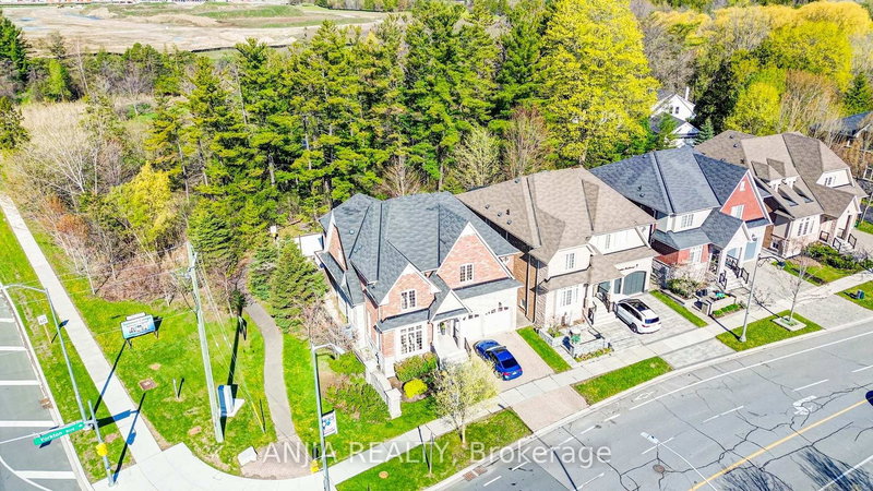 2 Yorkton Blvd, Markham, L6C 0J9 | Image 3