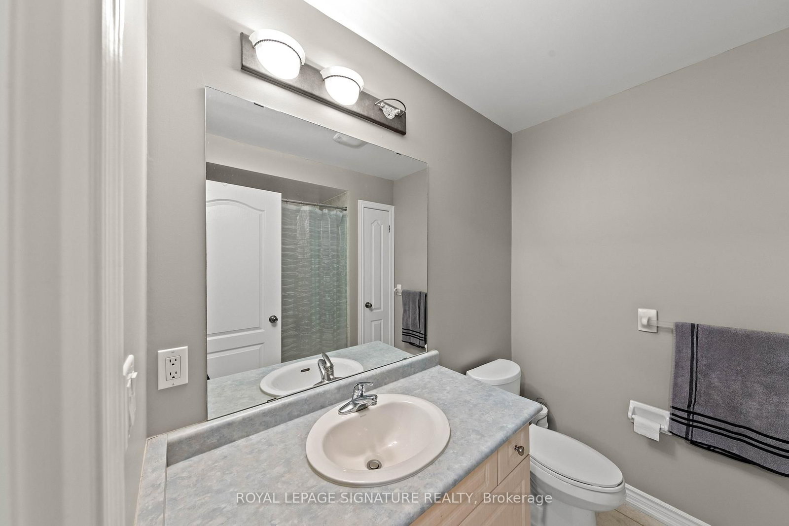 71 Puccini Drive, Unit 26 - Photo 32