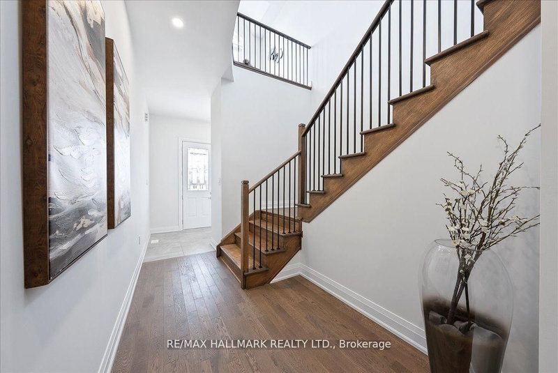15 Aida Pl N, Richmond Hill, L4E 2Y5 | Image 3