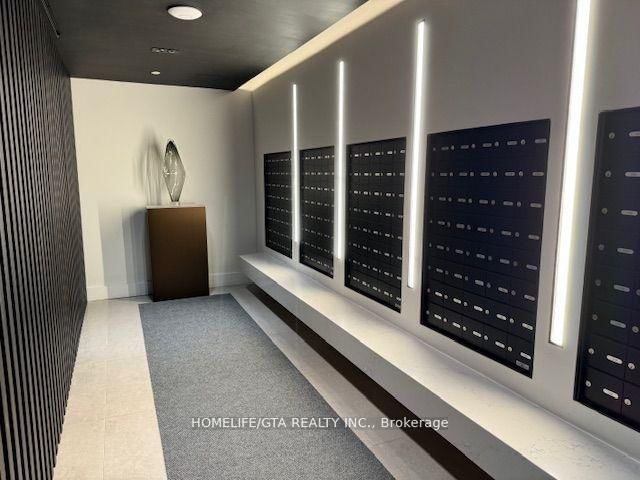 819E - 8868 Yonge Street