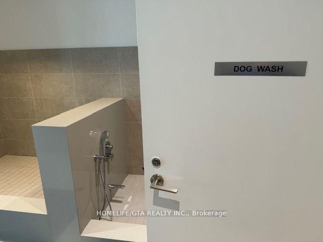 8868 Yonge Street, Unit 819E - Photo 3