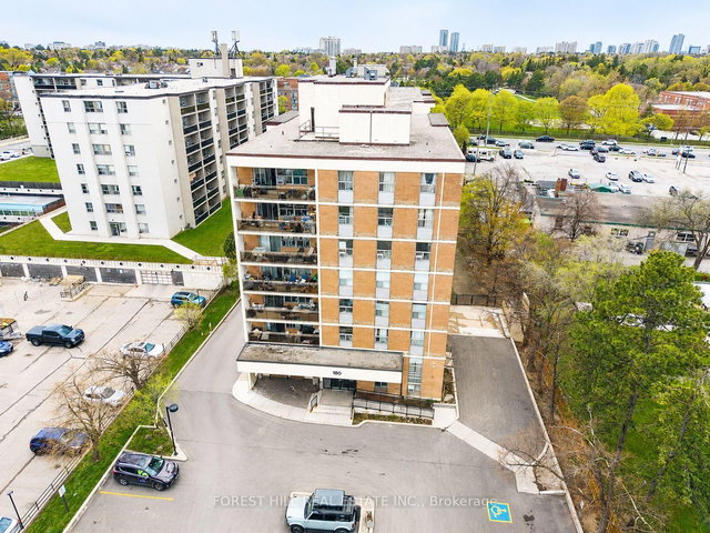 302 - 180 DUDLEY Avenue