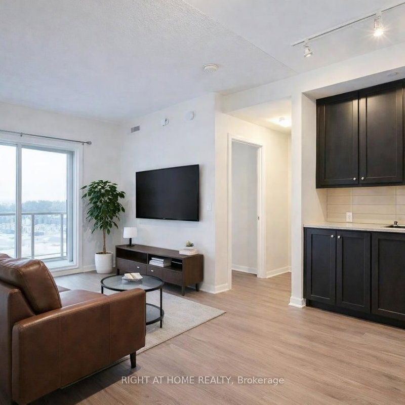 324 - 555 William Graham Drive