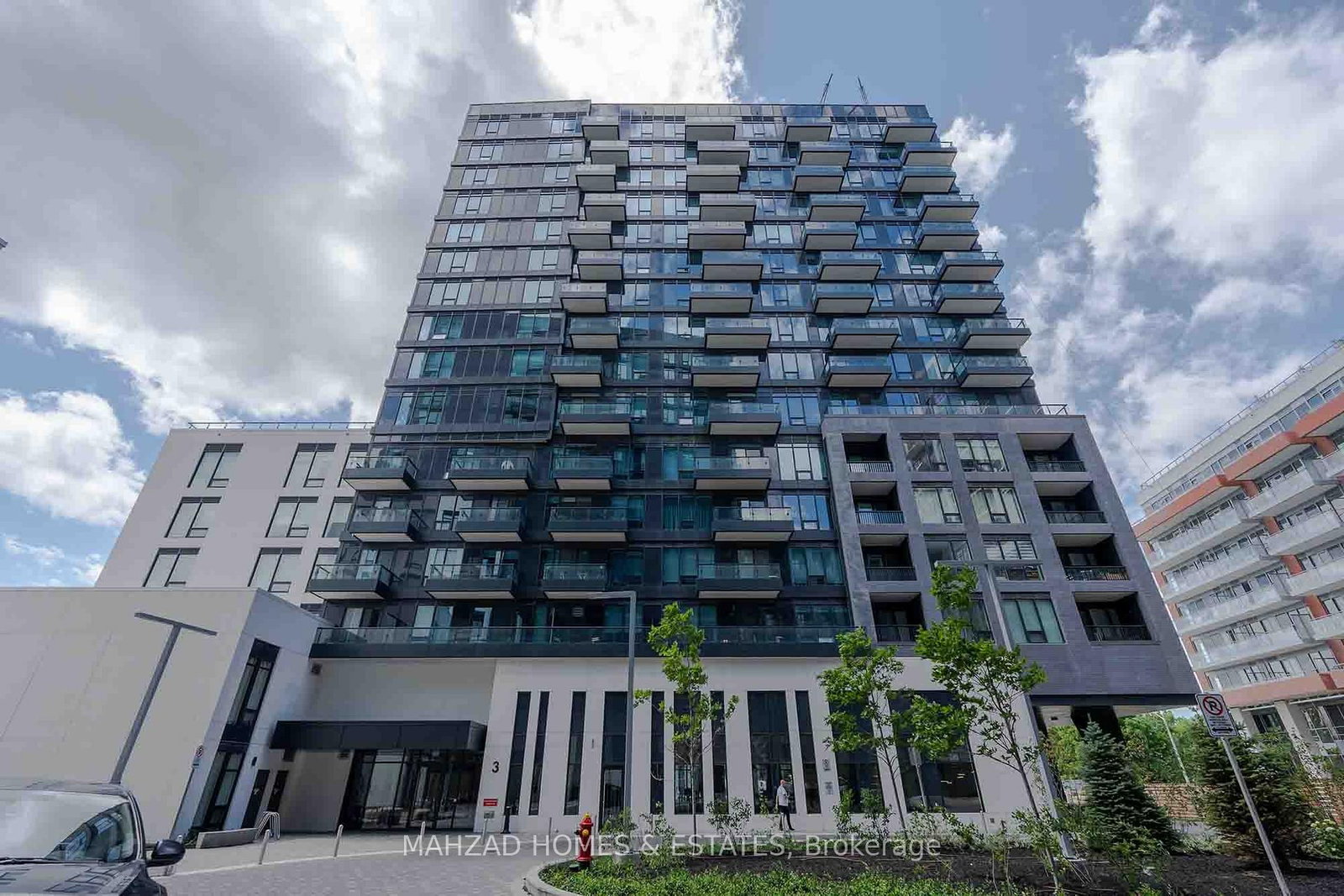 8886 yonge Street, Unit 1806 - Photo 11