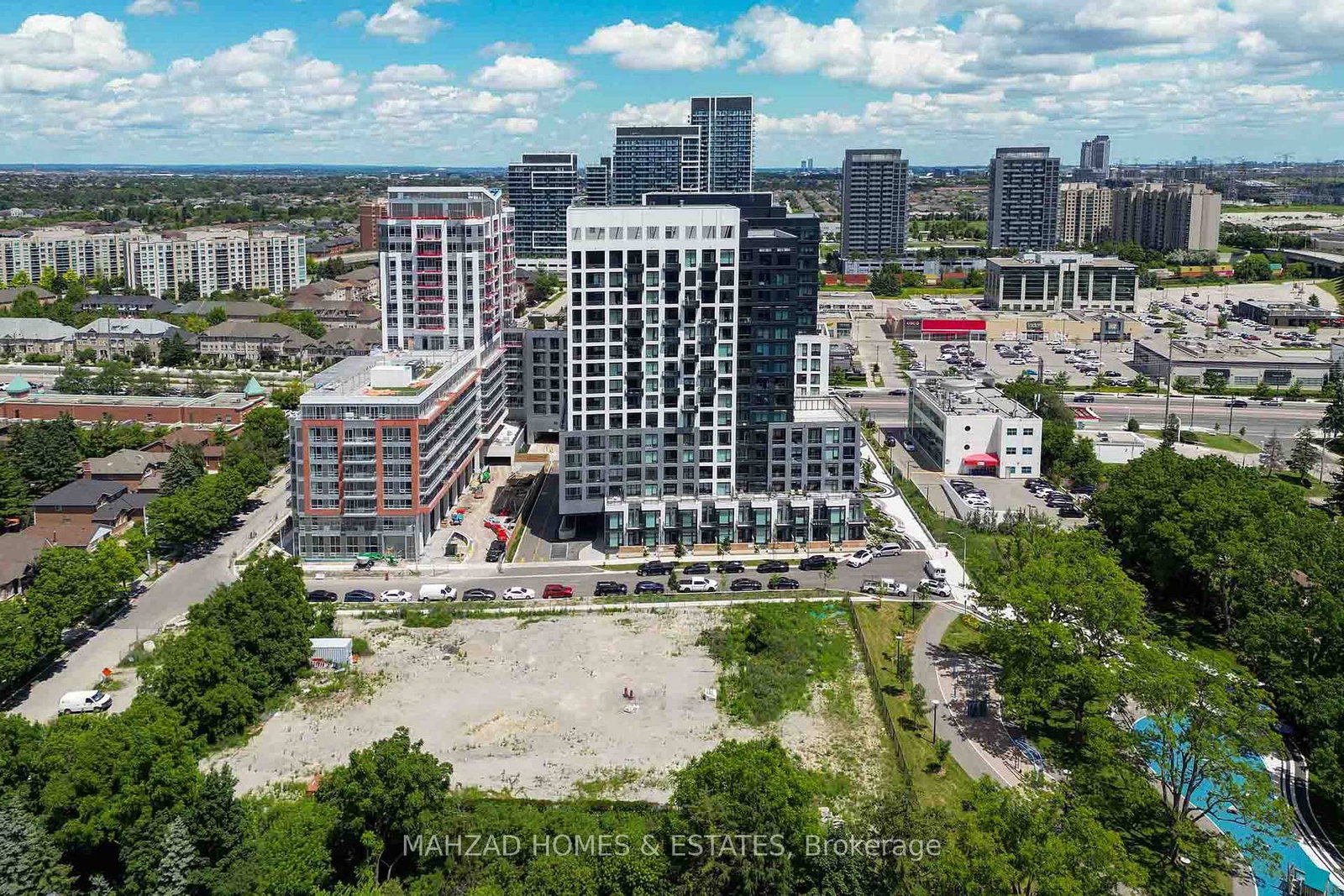 8886 yonge Street, Unit 1806 - Photo 4