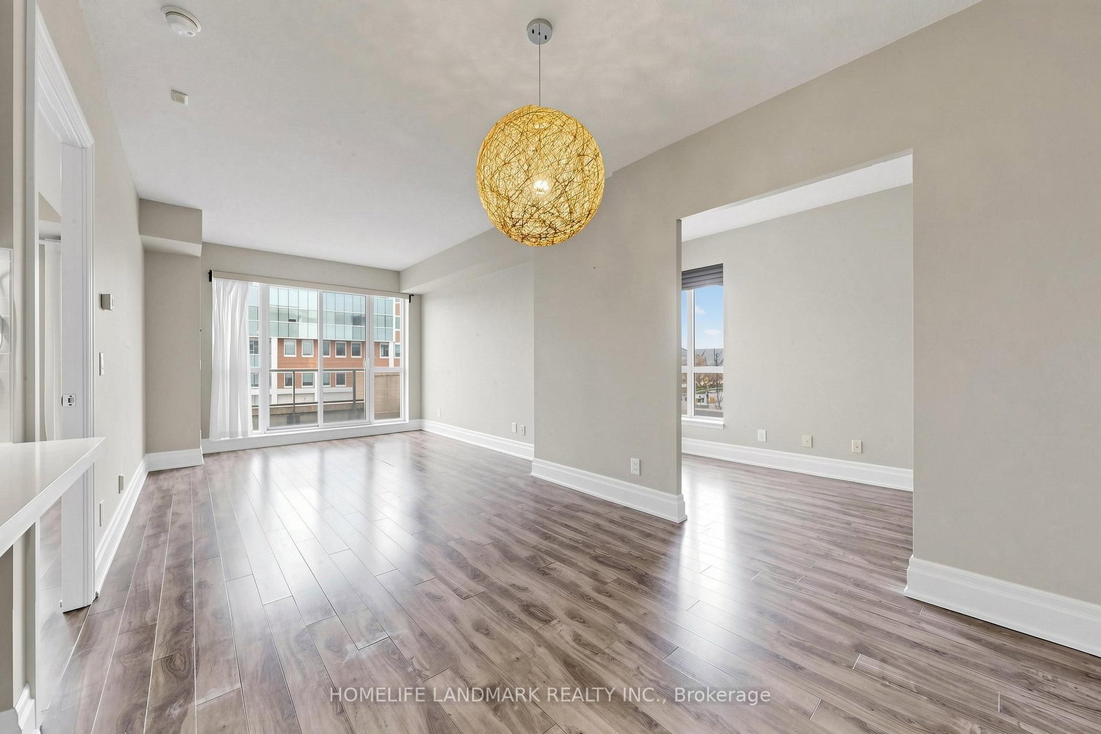 21 Upper Duke Crescent, Unit 314B - Photo 2
